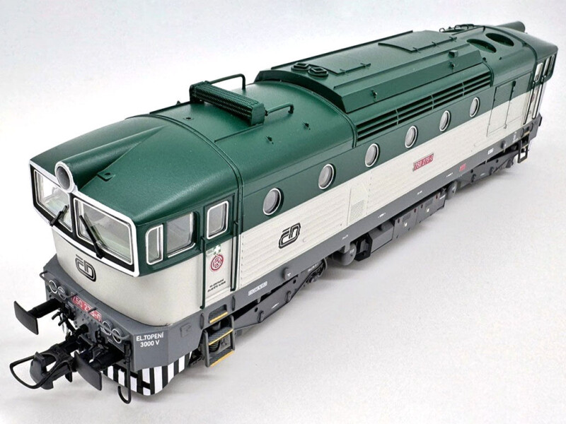 Roco Dieselová lokomotiva 750 275-0 ČD Brejlovec - 7300034